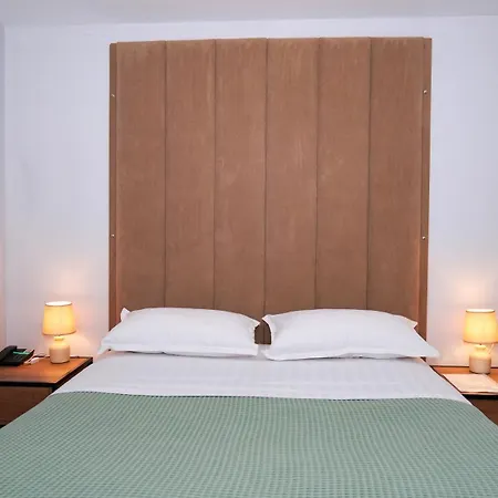 Villa313 4*