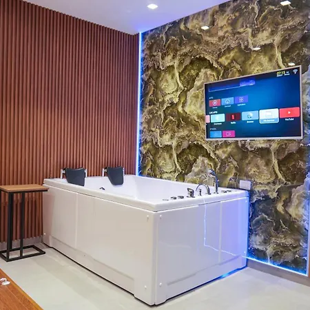 Villa313 4*